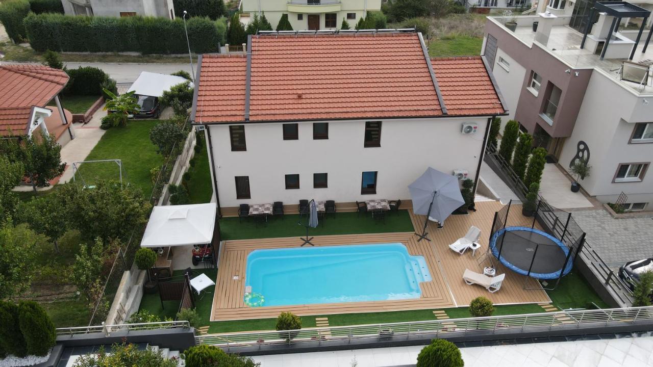 Villa Lucija By Romantique Veles Luaran gambar
